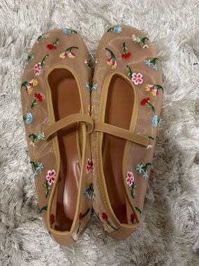 Beige Floral Embroidered Mary Jane Ballet Flats